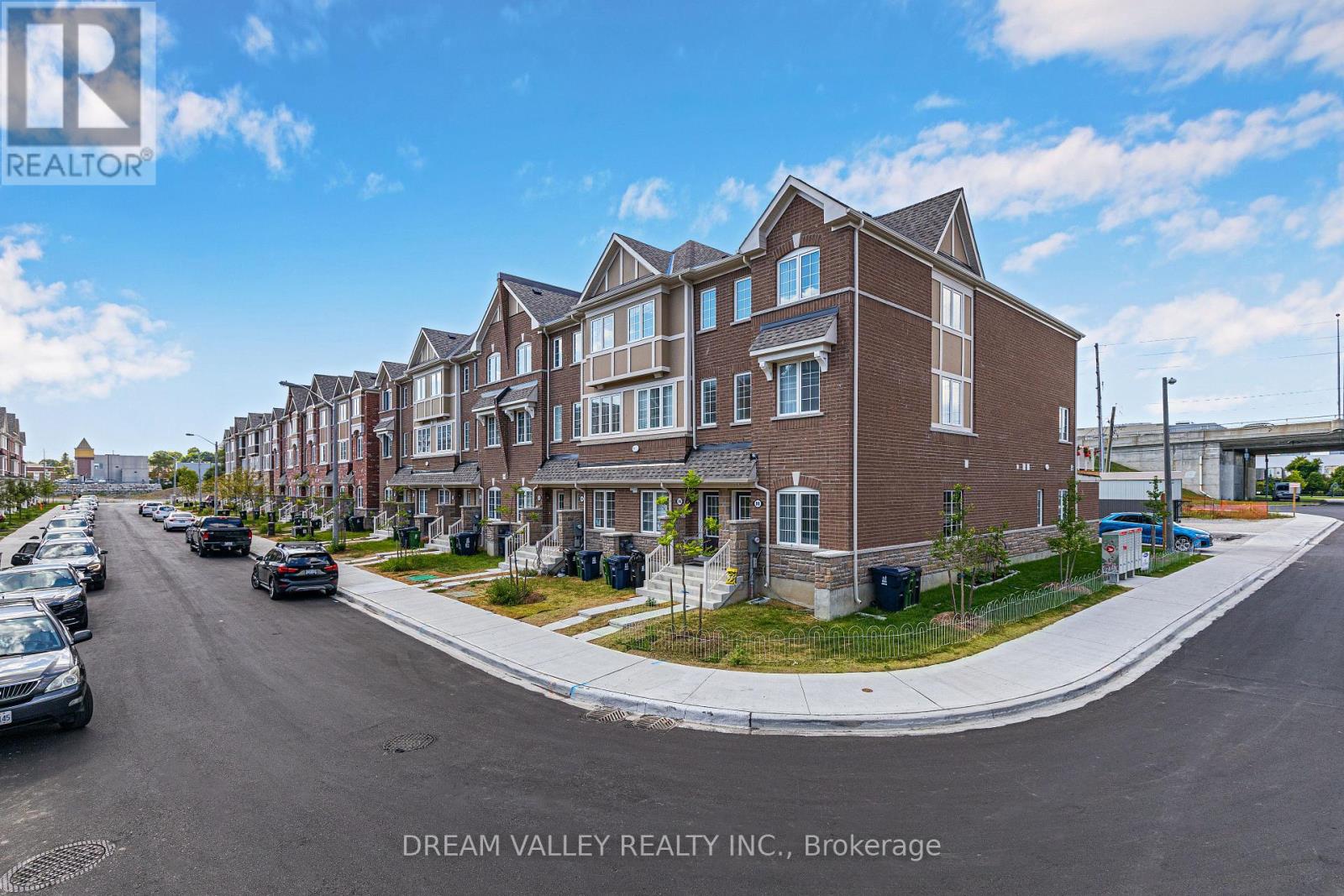 Townhouse at 88 JOLLY WAY, Toronto