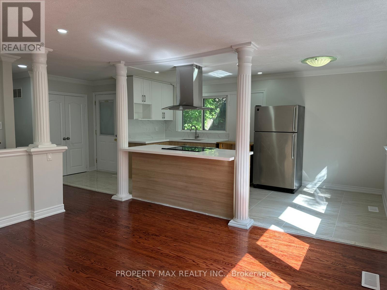 Detached at 89 BOW VALLEY (MAIN) DRIVE, Toronto