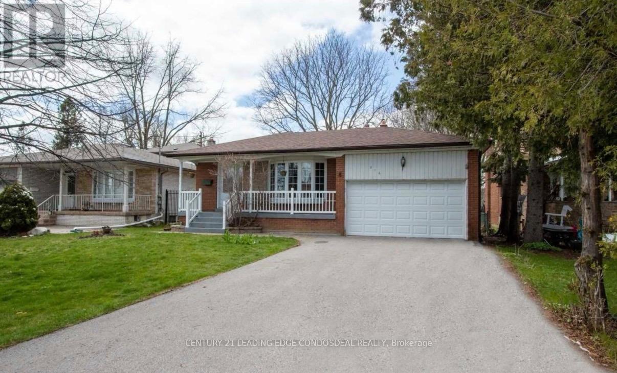 Detached at 816 MEADOWVALE ROAD, Toronto
