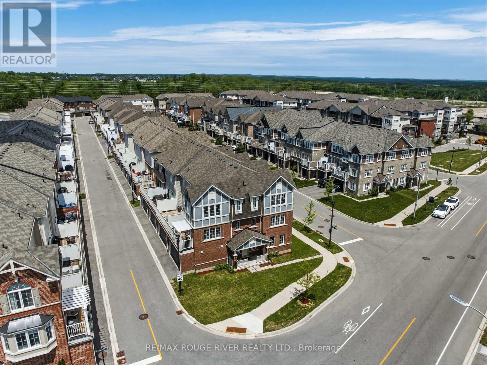 Townhouse at 2402 FALL HARVEST CRESCENT, Pickering