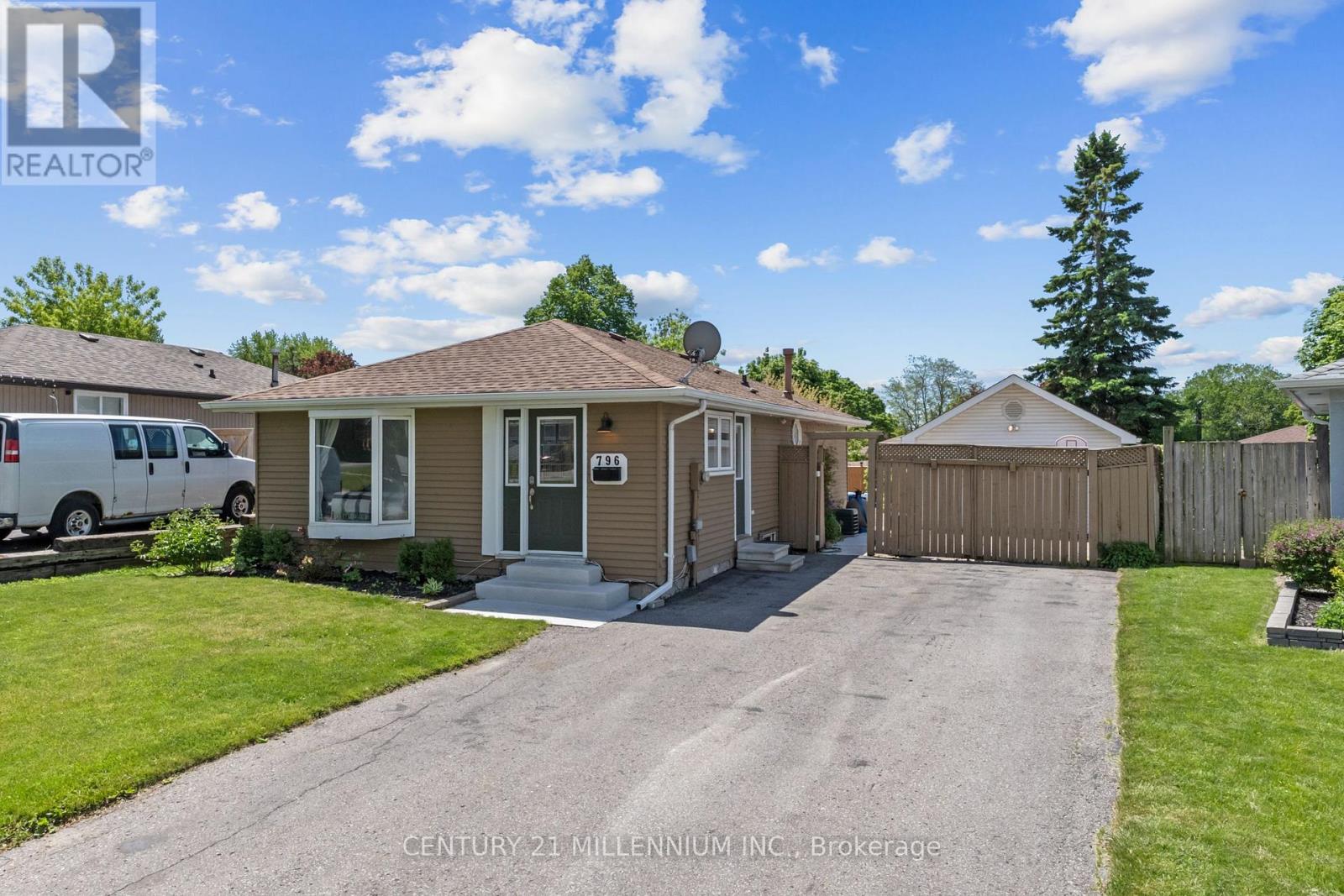Detached at 796 GRANDVIEW DRIVE, Oshawa (Donevan)