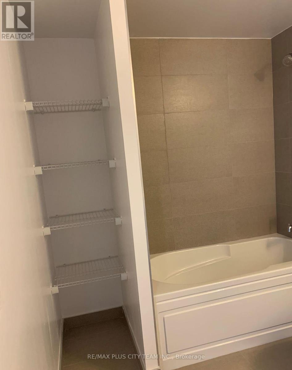 Apartment at 717 - 2550 SIMCOE STREET N, Oshawa