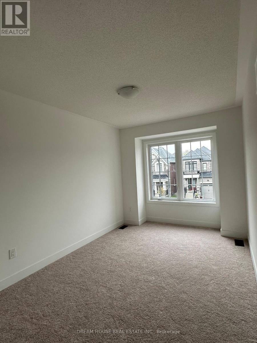 Detached at MAIN - 27 DEER RIDGE CRESCENT, Whitby