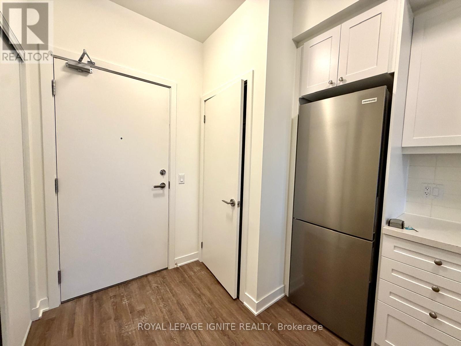 Apartment at 405 - 51 CLARINGTON BOULEVARD, Clarington