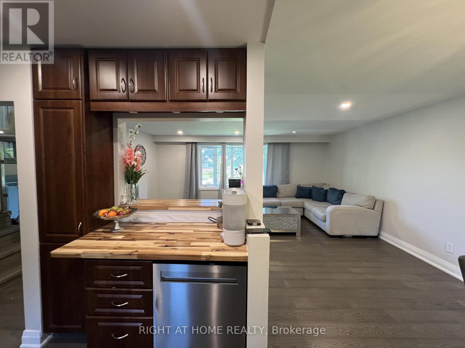 Detached at 310 ADMIRAL ROAD, Oshawa
