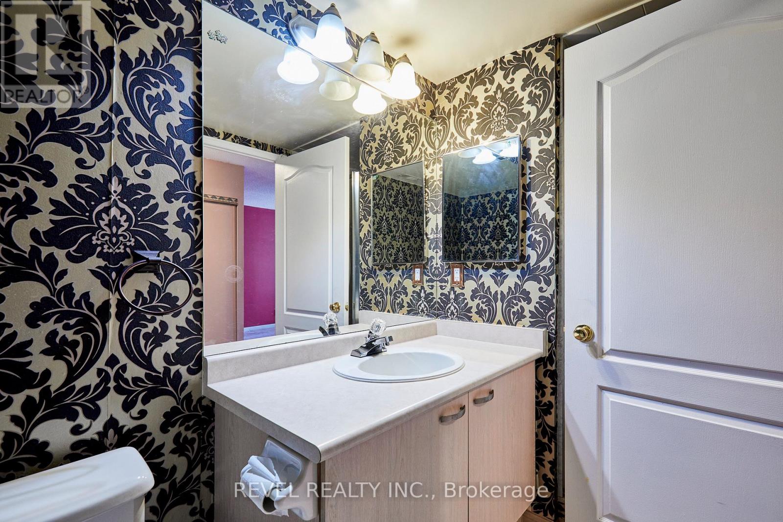 Townhouse at 411 - 1400 THE ESPLANADE N, Pickering