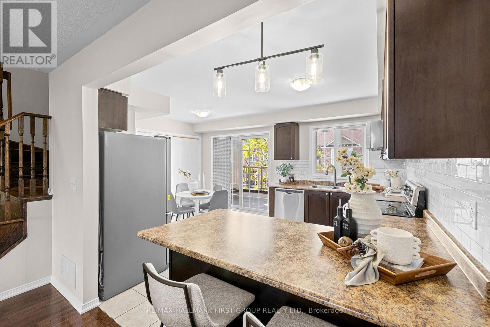 Townhouse at 17 EDISON WAY, Whitby