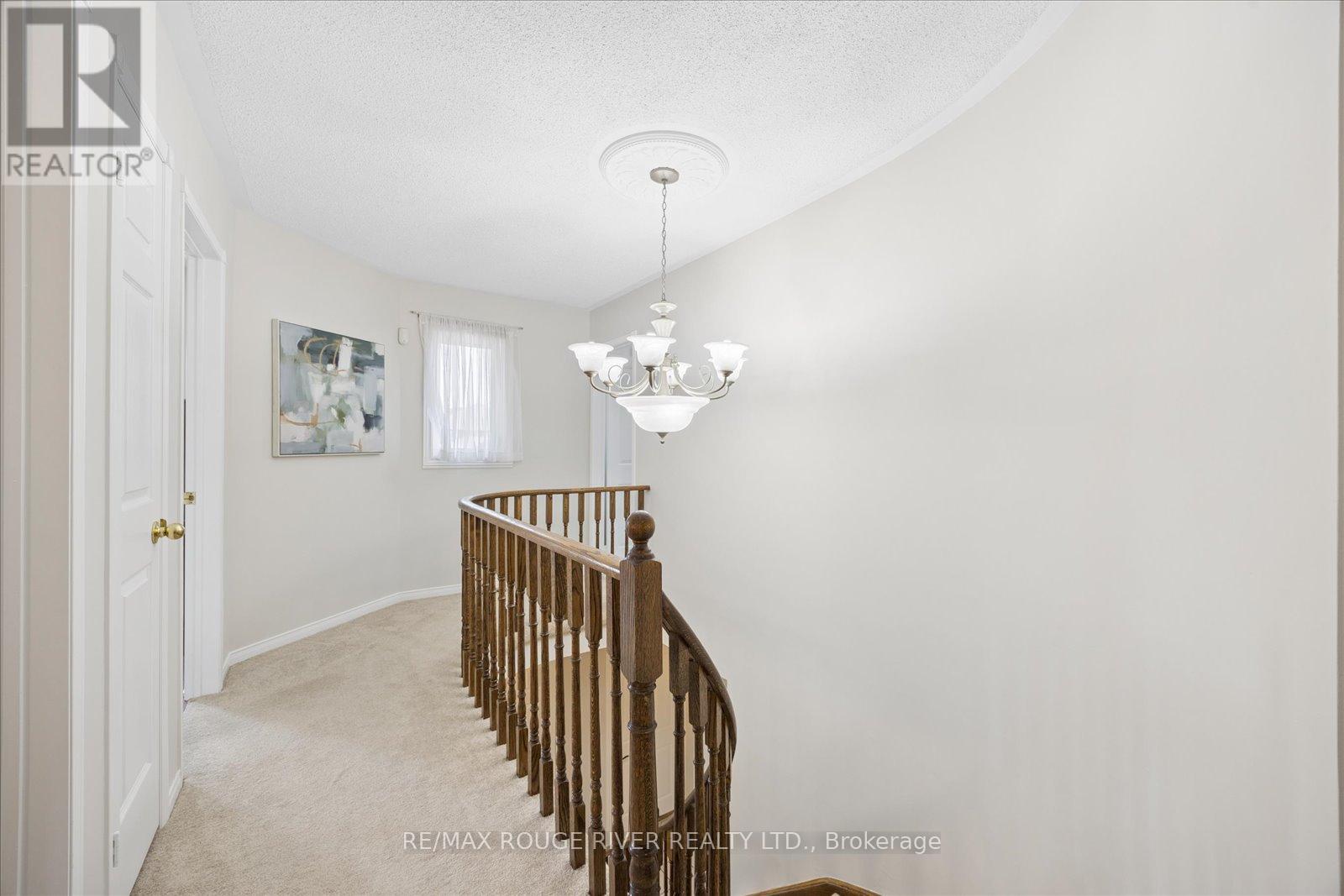 Detached at 33 SHORE AVENUE, Whitby