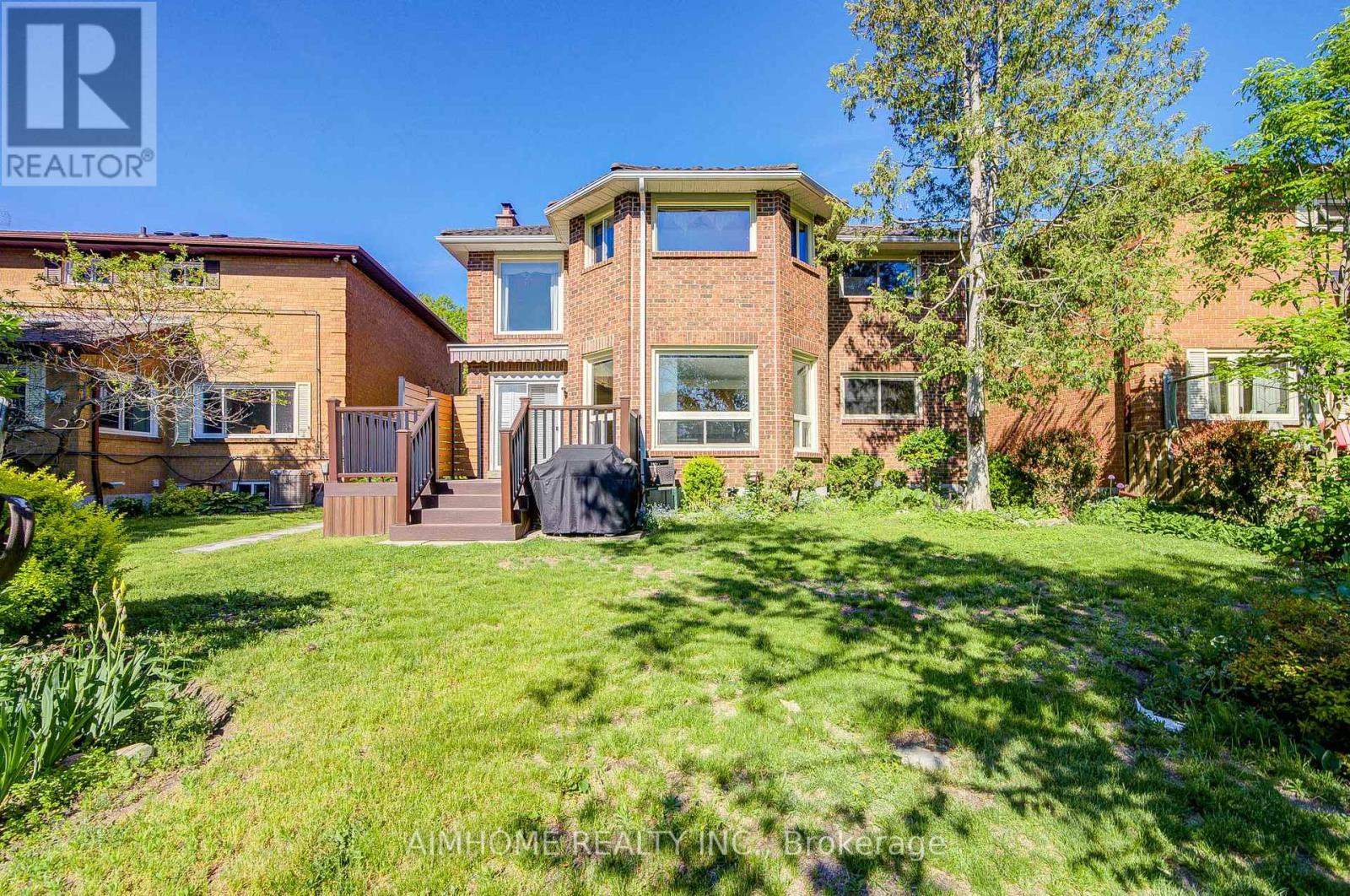 Detached at 21 CALTHORPE AVENUE, Toronto