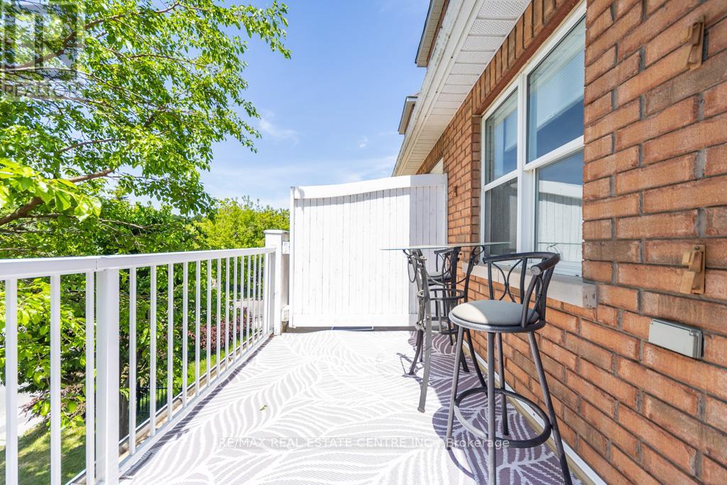 Townhouse at 123 ENDERBY ROAD, Toronto