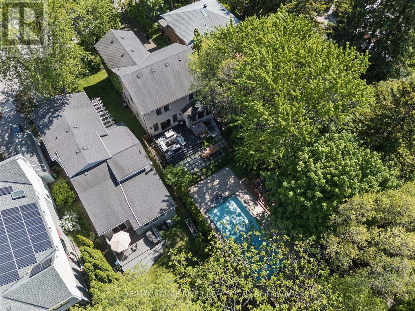 Detached at 30 SPRINGBANK AVENUE, Toronto