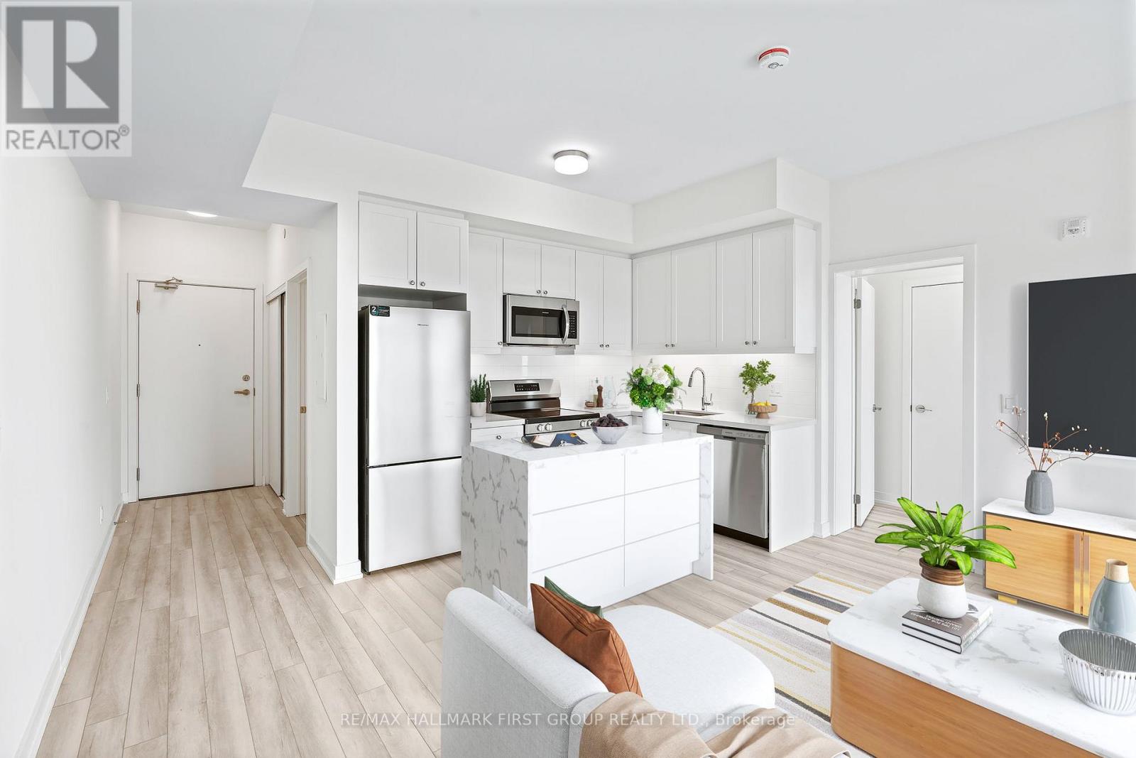 Apartment at 902 - 51 CLARINGTON BOULEVARD, Clarington