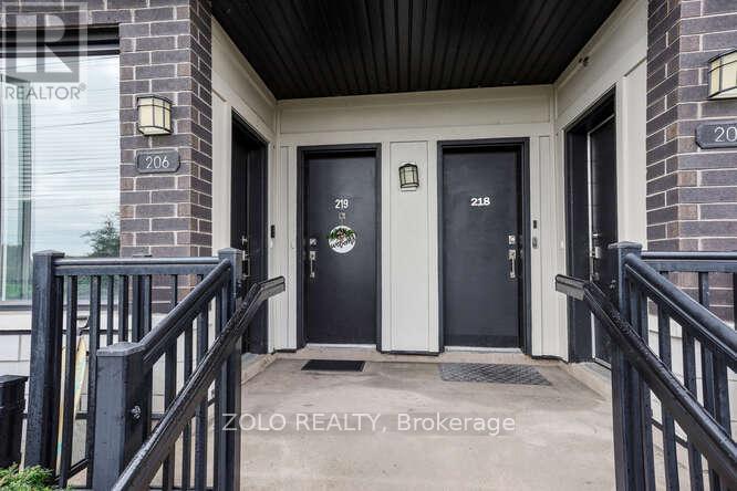 Townhouse at 218 - 1555 KINGSTON ROAD, Pickering