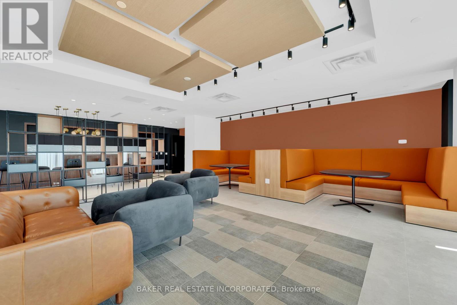Apartment at 221 - 3030 PHARMACY AVENUE, Toronto