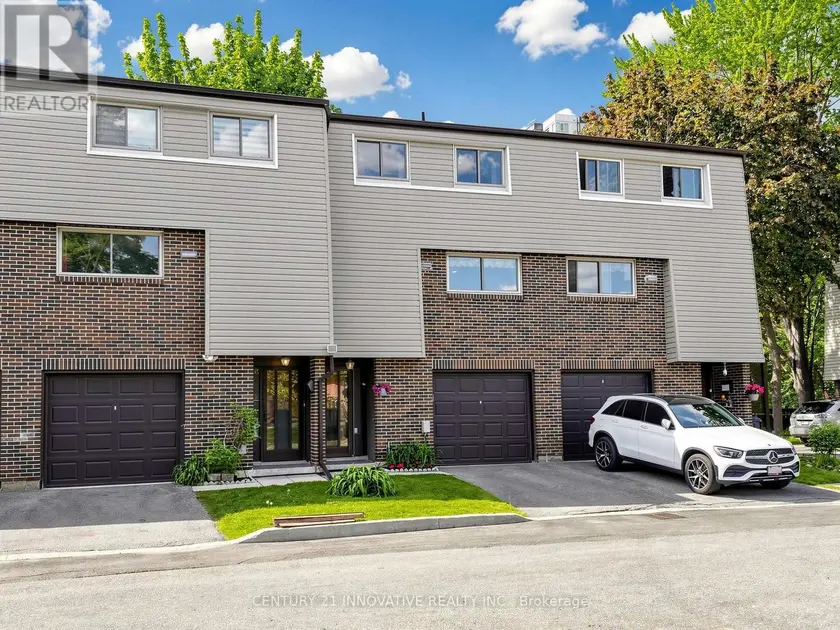 Townhouse at 28 - 2020 PHARMACY AVENUE, Toronto
