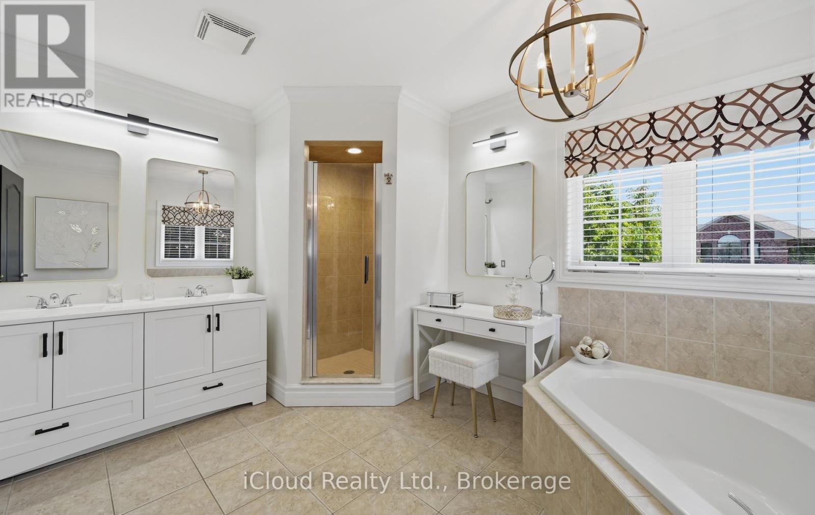 Detached at 7 GAGNON GATE, Whitby