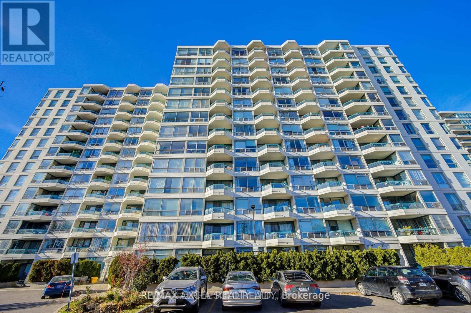 Apartment at 303 - 4727 SHEPPARD AVENUE E, Toronto