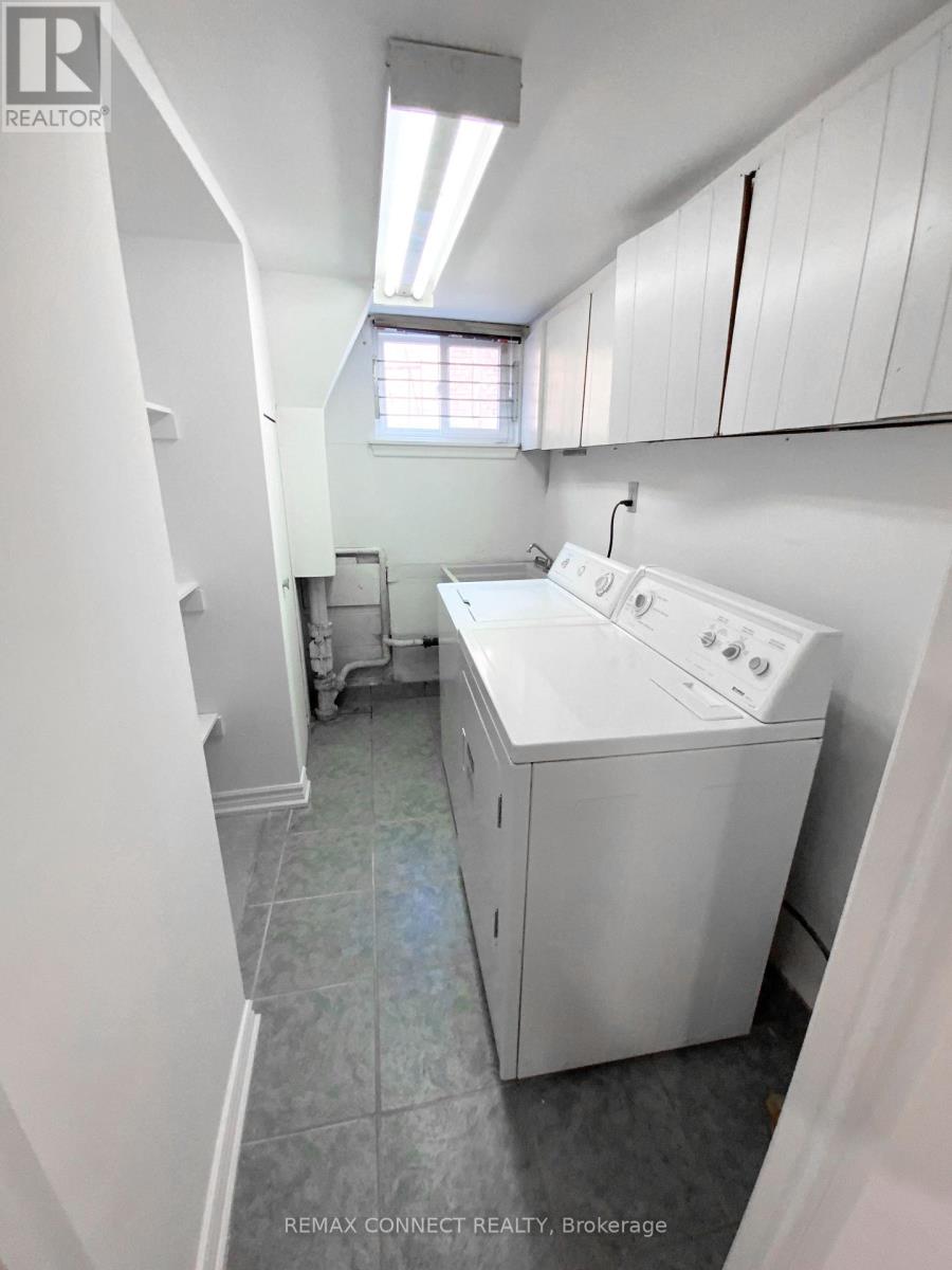 Detached at BSMT - 2 KELLYVALE ROAD, Toronto