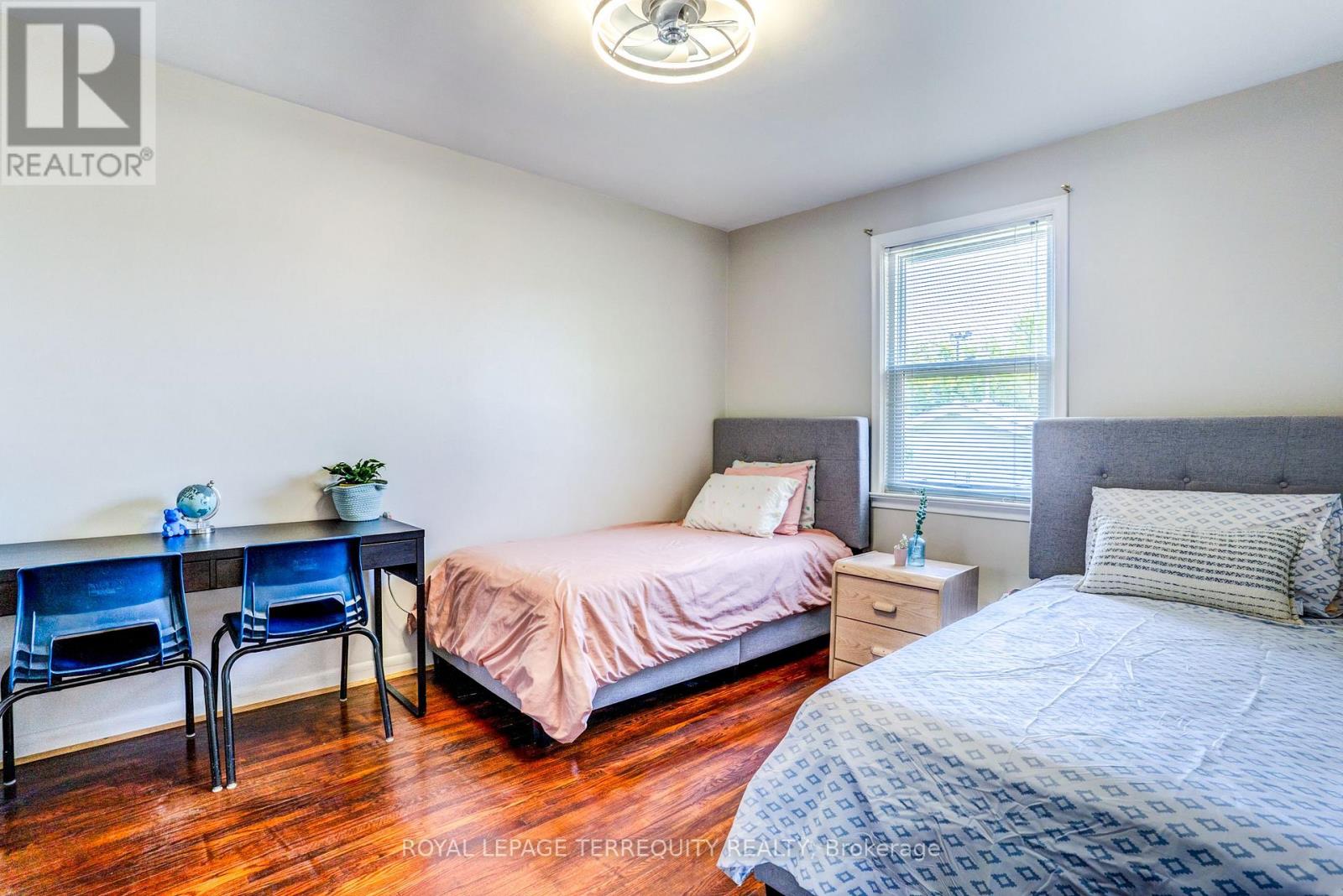 Semi-Detached/Link at 4 THRUSH ROAD, Toronto