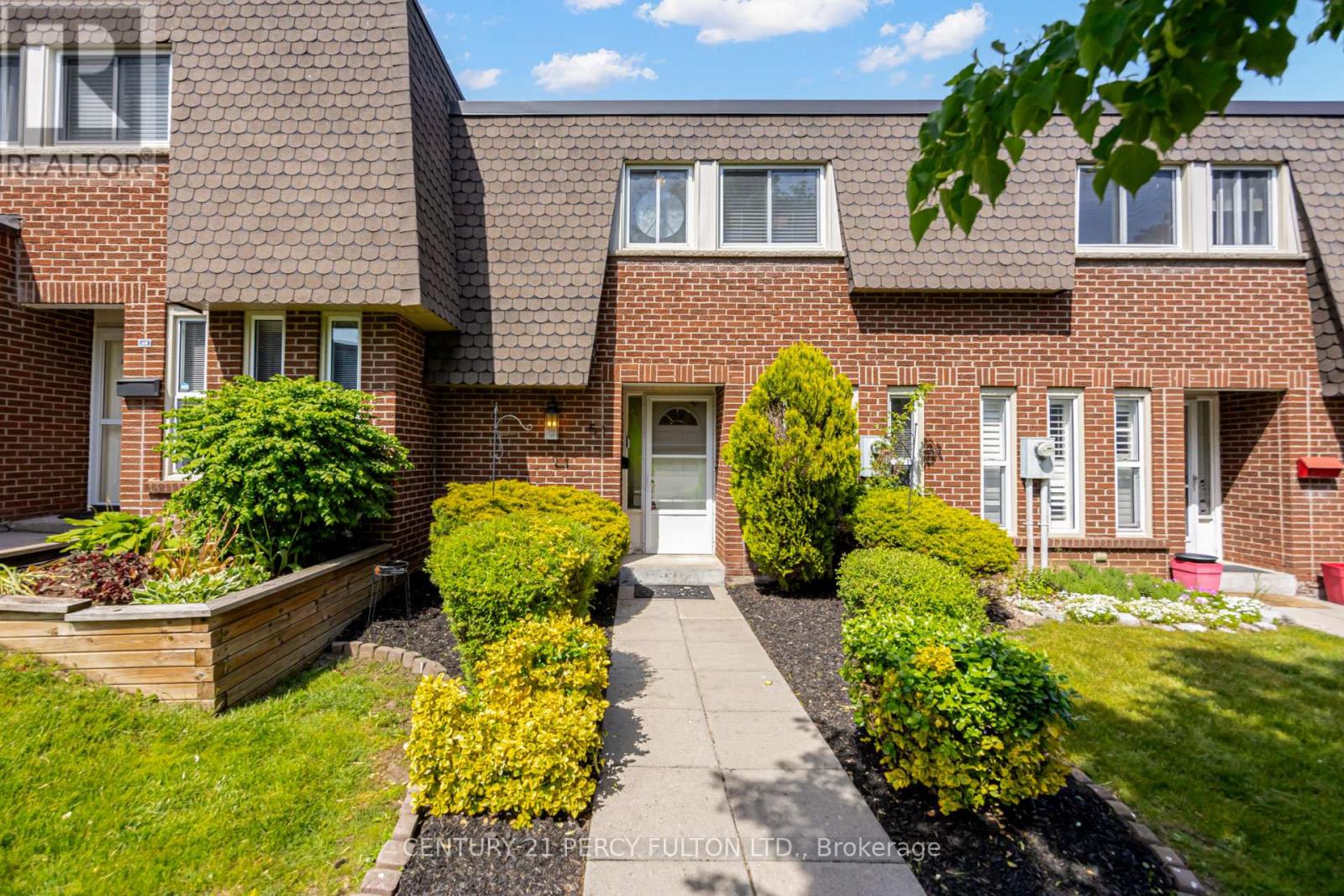 Townhouse at 58 - 51 DEACON LANE, Ajax (South East)