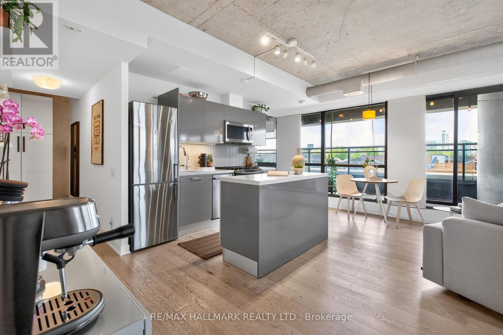 Apartment at 508 - 319 CARLAW AVENUE, Toronto
