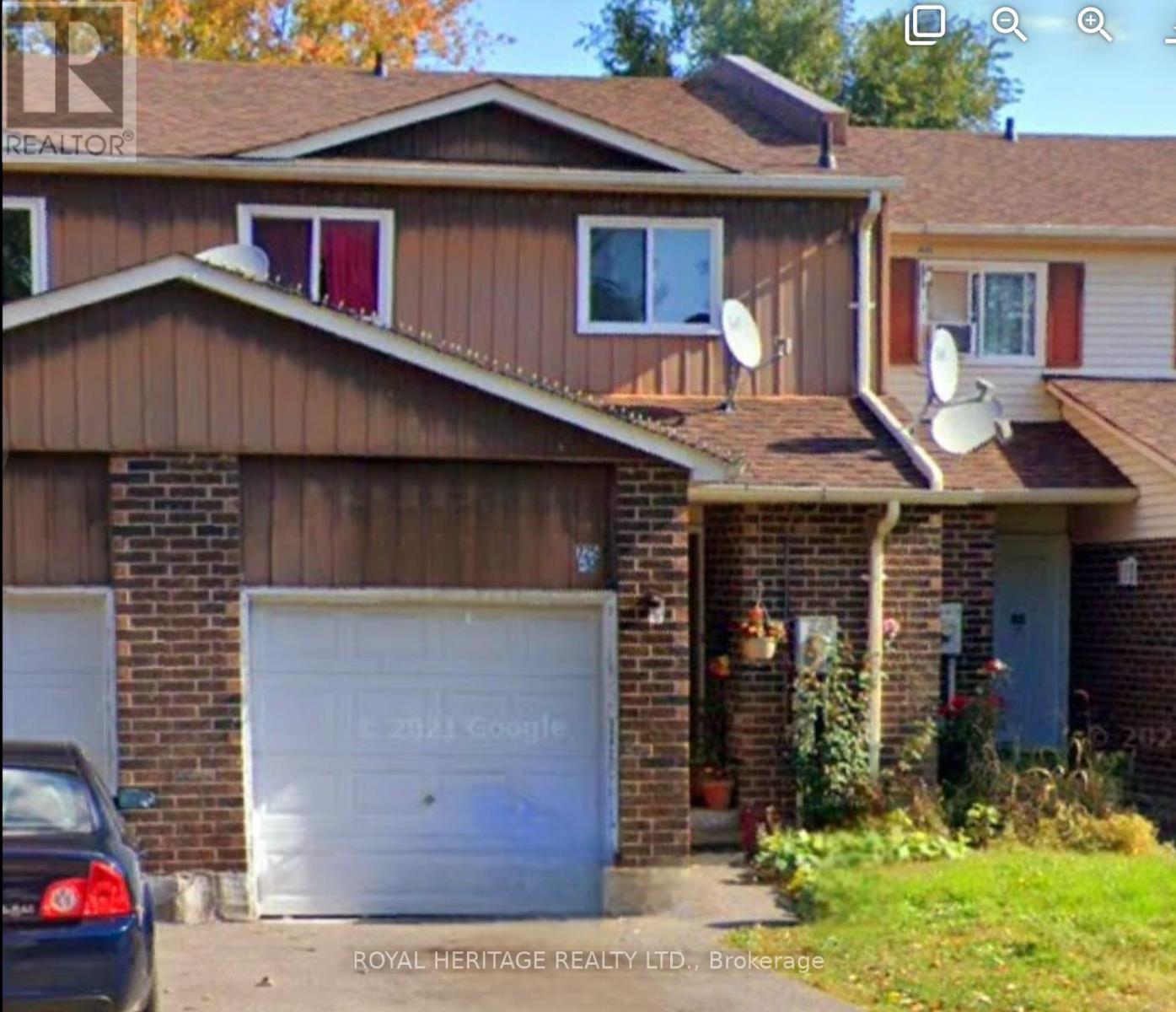 Townhouse at 5 - 725 CRICKLEWOOD DRIVE, Oshawa