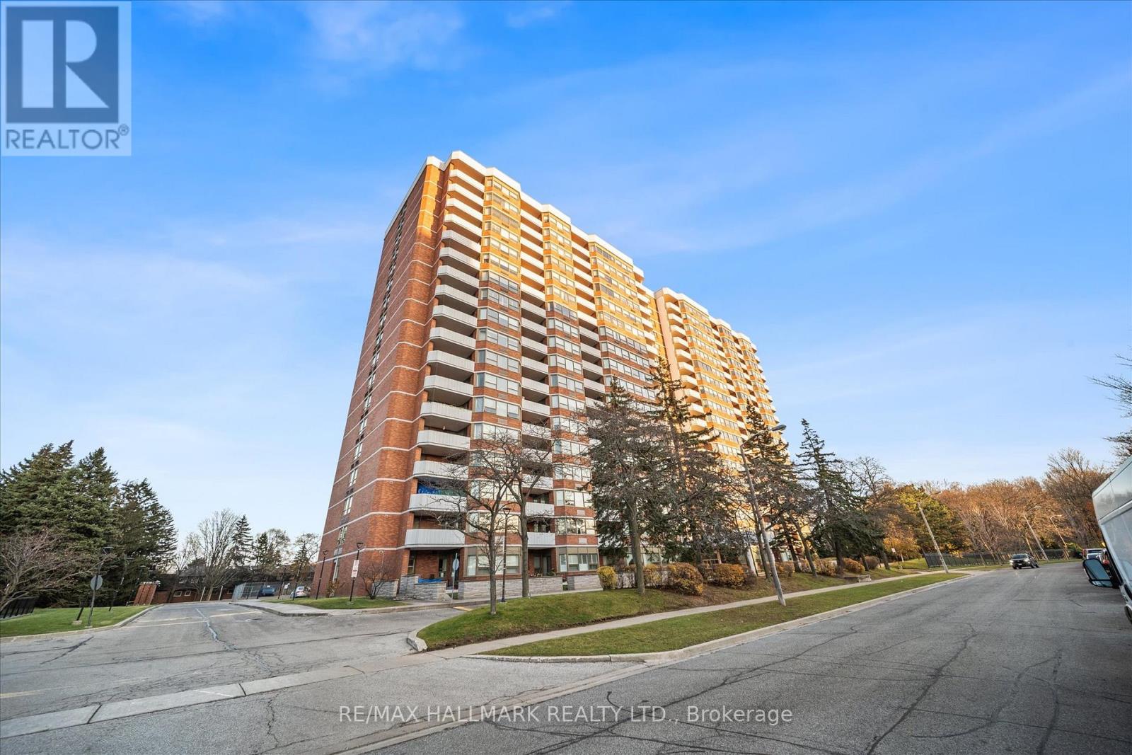 Apartment at 1504 - 121 LING ROAD, Toronto