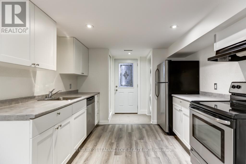 Multiplex at LOWER - 104 LESLIE STREET, Toronto