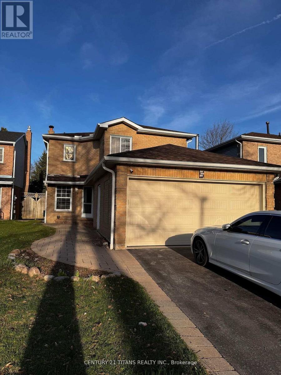 Detached at 20 HEMINGFORD PLACE, Whitby (Pringle Creek)