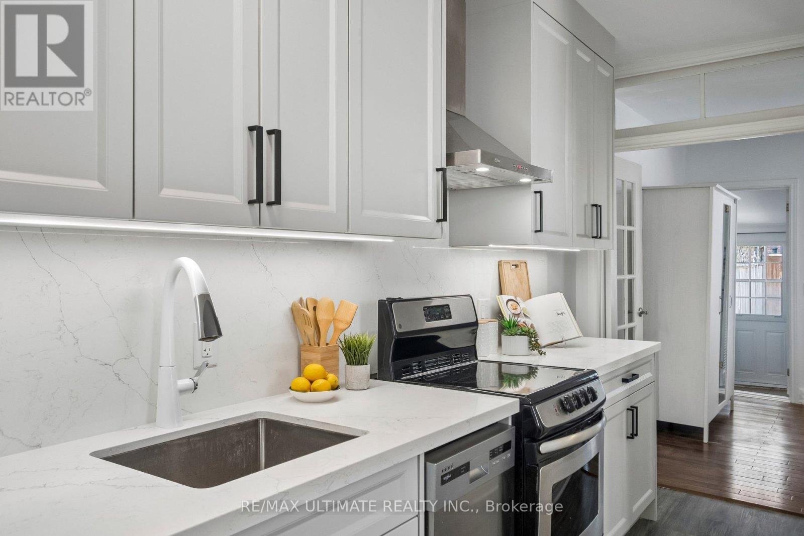 Semi-Detached/Link at 132 HANSON STREET, Toronto