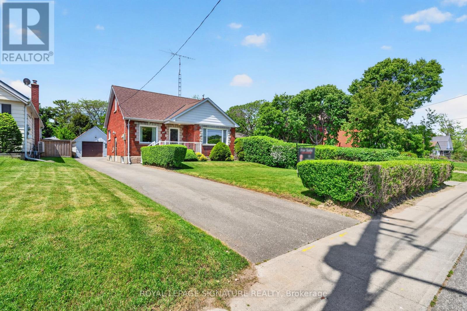 Detached at 820 SIMCOE STREET N, Oshawa