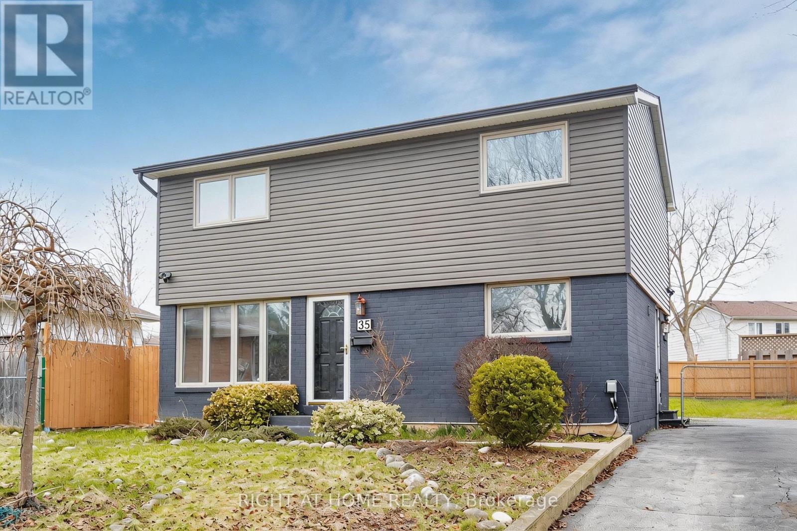 Detached at 35 TILLBROOK COURT, Toronto (Malvern)