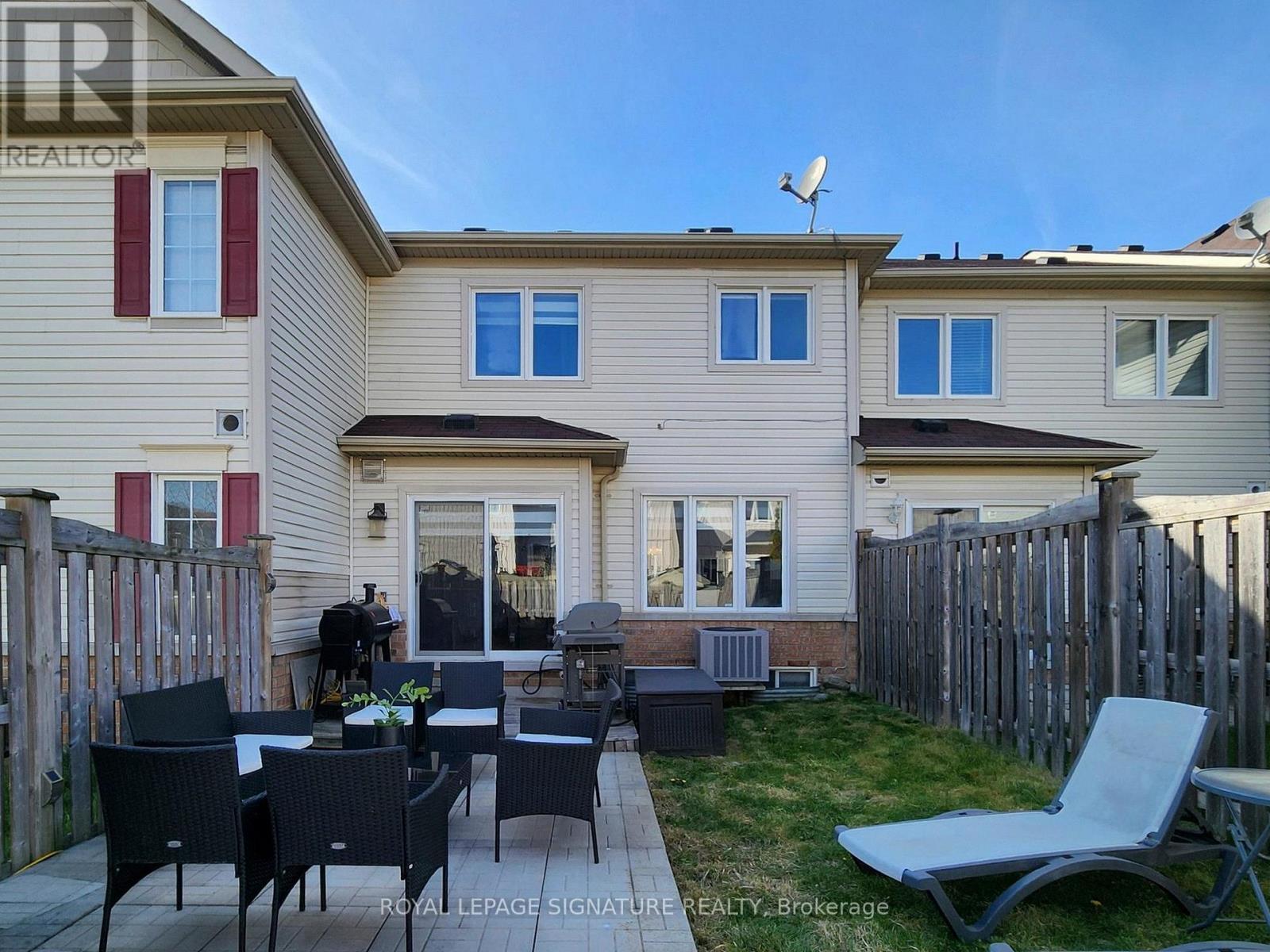 Townhouse at 19 GALLIMERE COURT, Whitby