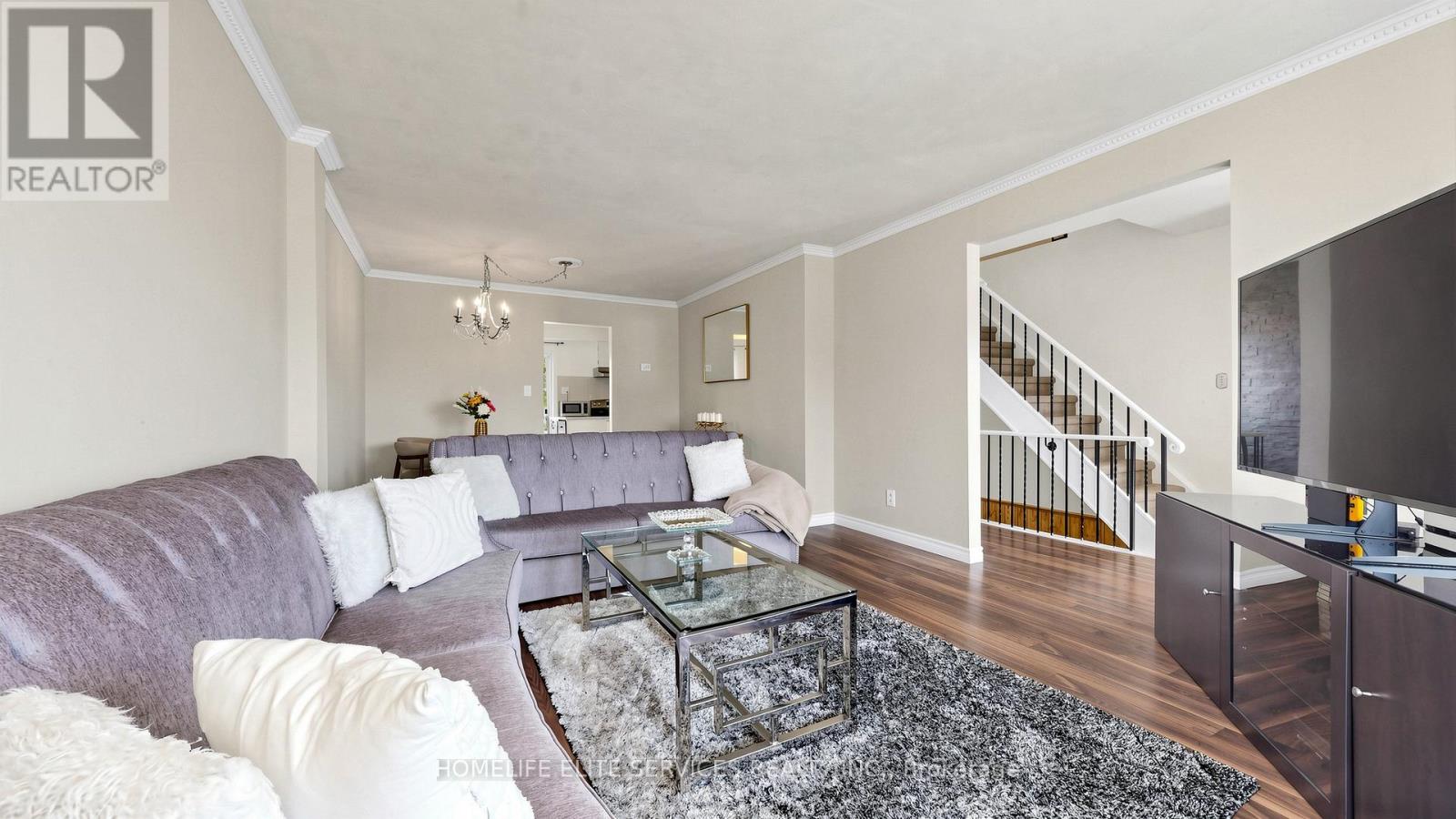 Semi-Detached/Link at 98 DOREEN CRESCENT, Clarington