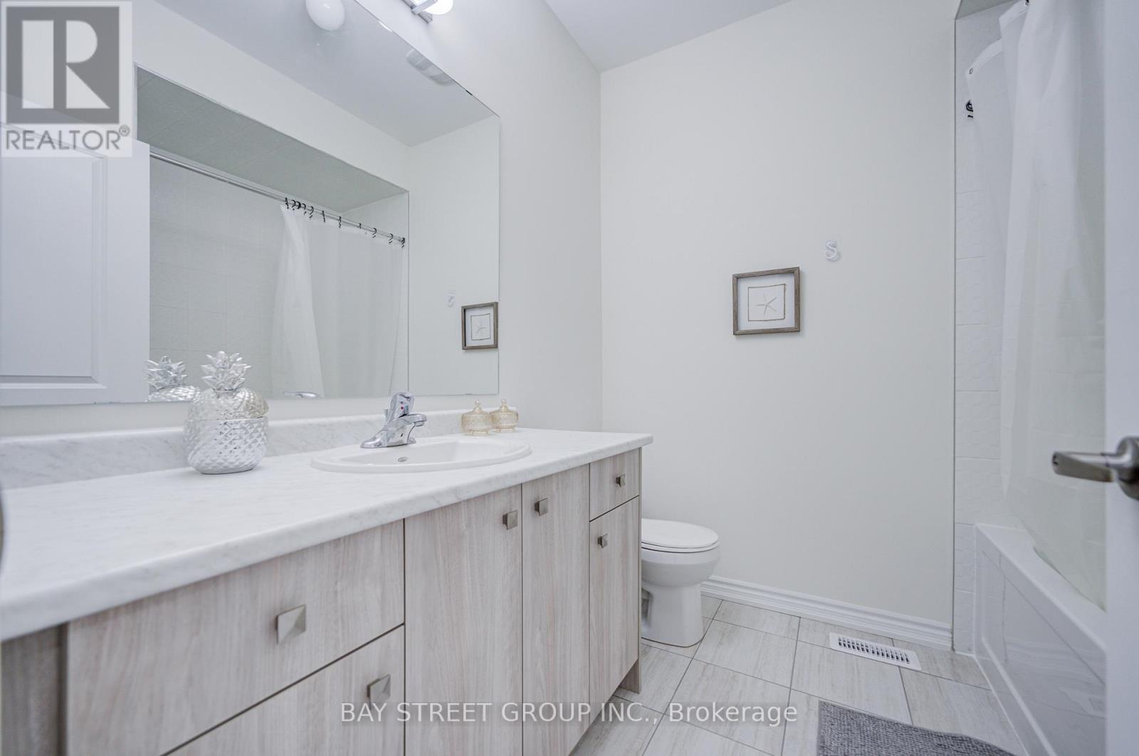 Detached at 2916 NAKINA STREET, Pickering