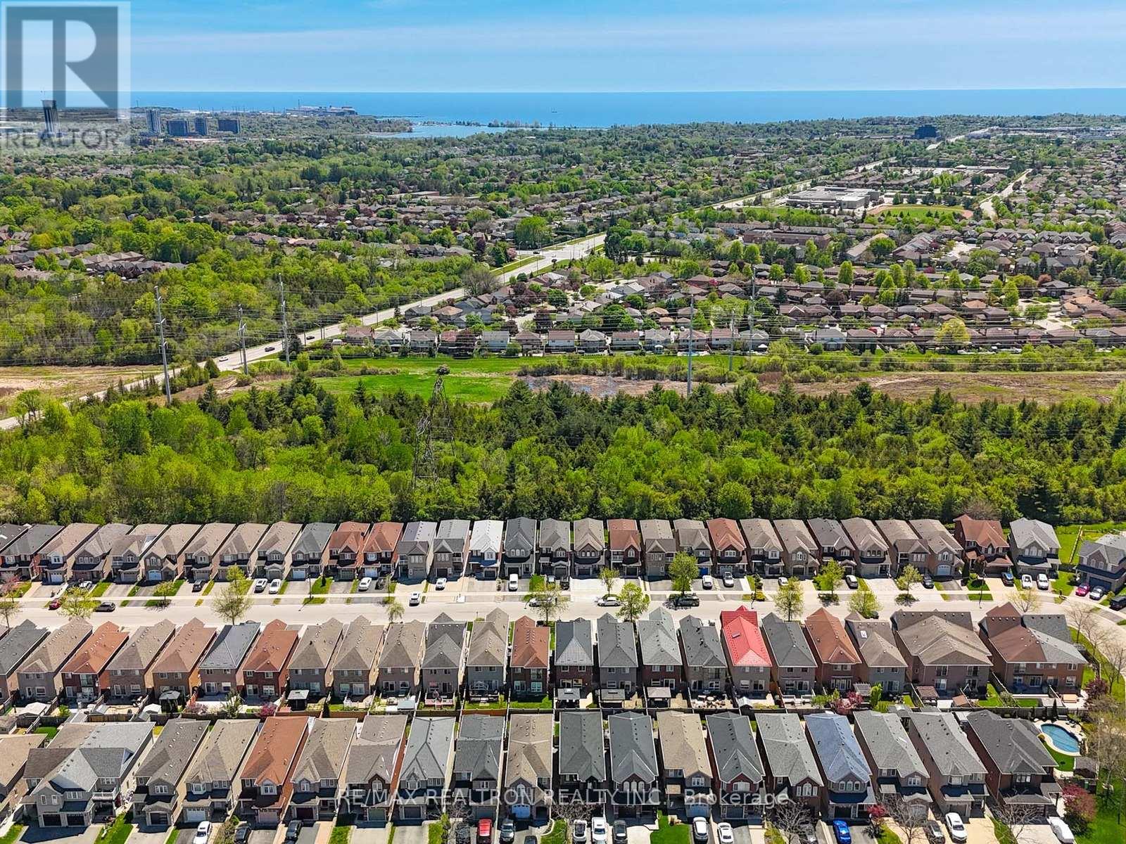 Detached at 664 SUNBIRD TRAIL, Pickering