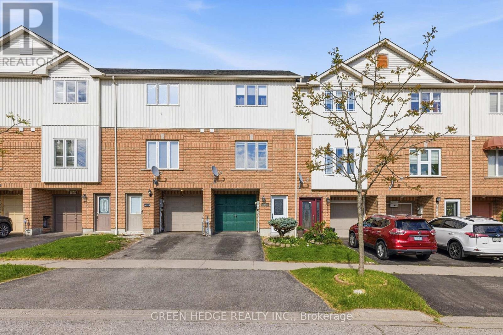 Townhouse at 1557 HUMMINGBIRD COURT, Pickering