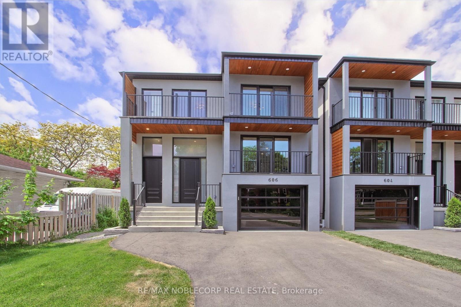 Semi-Detached/Link at 606 GREEN STREET, Whitby (Downtown Whitby)
