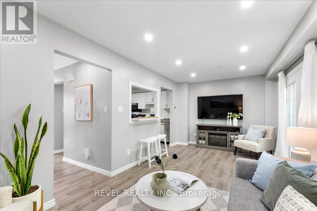 Townhouse at 113 GALBRAITH COURT, Clarington