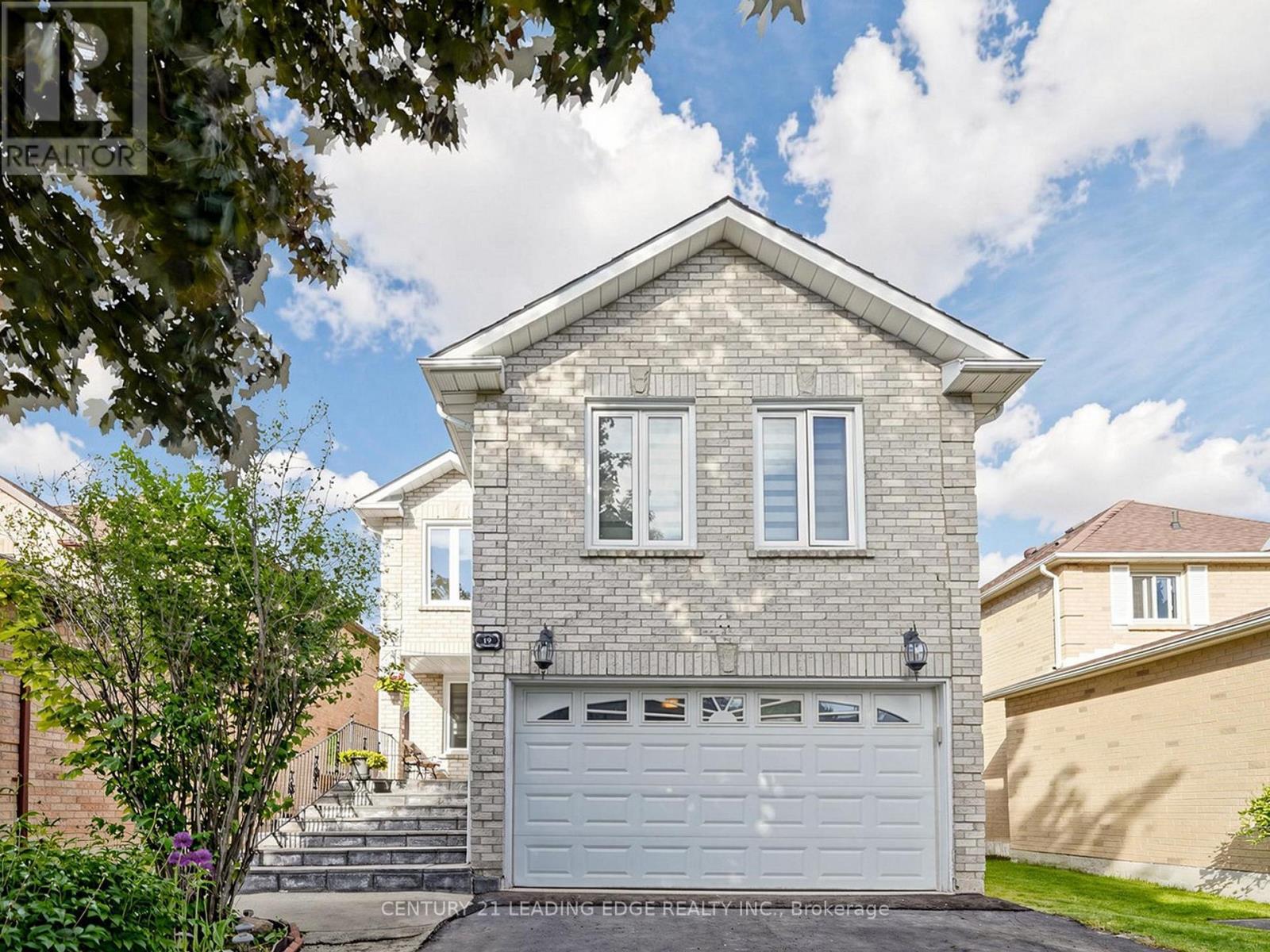Detached at 19 DEVERILL CRESCENT, Ajax (Central West)