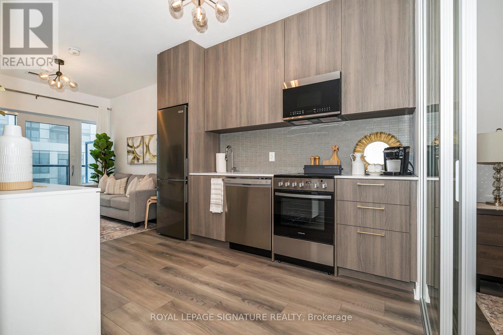 Apartment at 815 - 7439 KINGSTON ROAD, Toronto