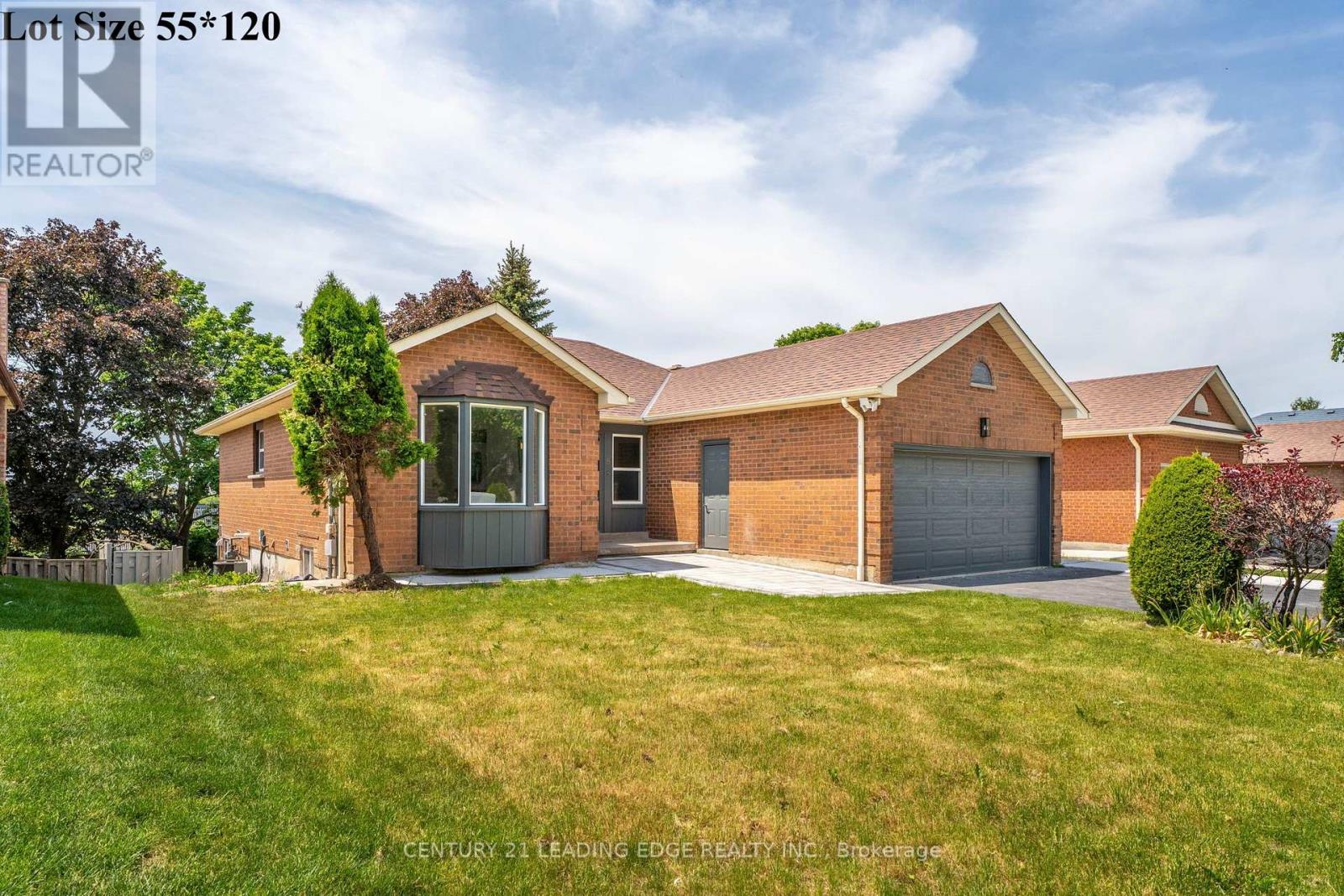 Detached at 8 HIALEAH CRESCENT, Whitby (Blue Grass Meadows)