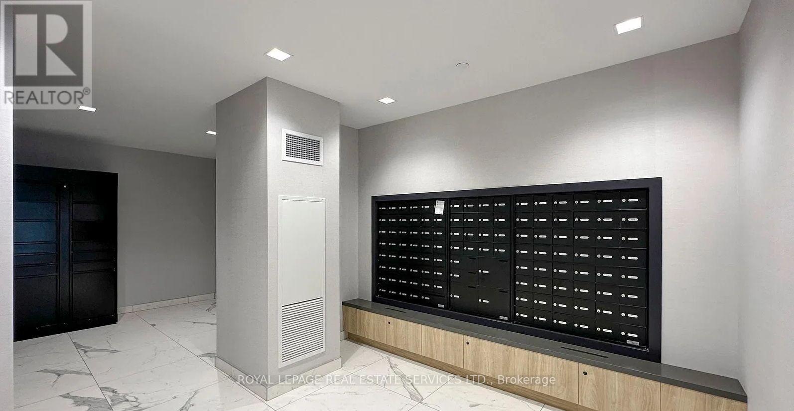 Apartment at 317 - 1010 DUNDAS STREET E, Whitby