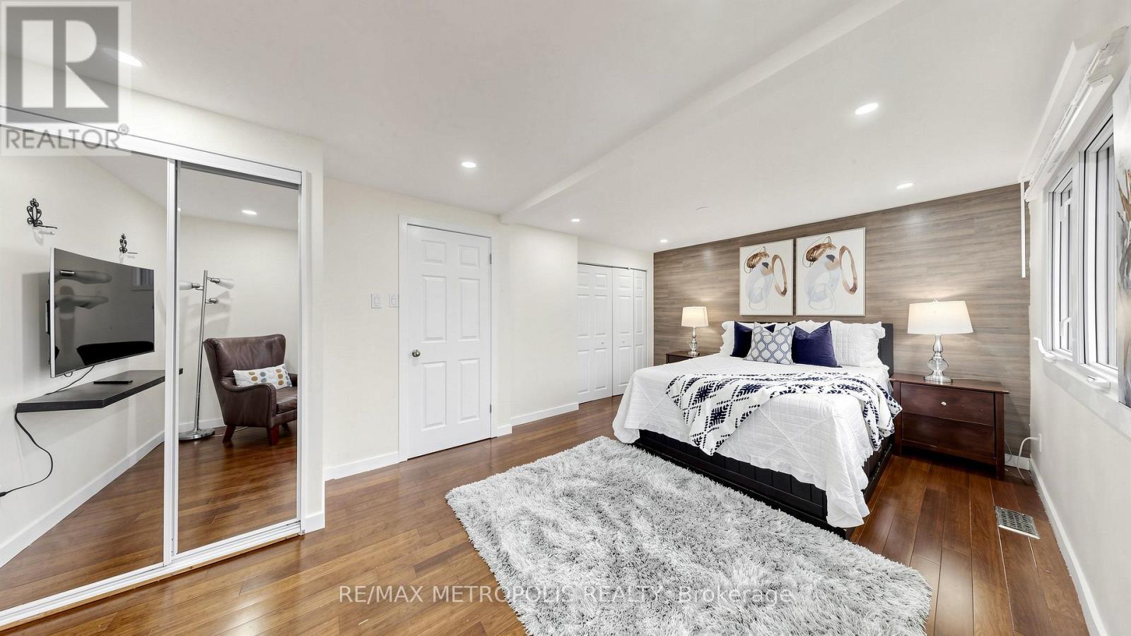 Semi-Detached/Link at 334 KILLARNEY COURT, Oshawa