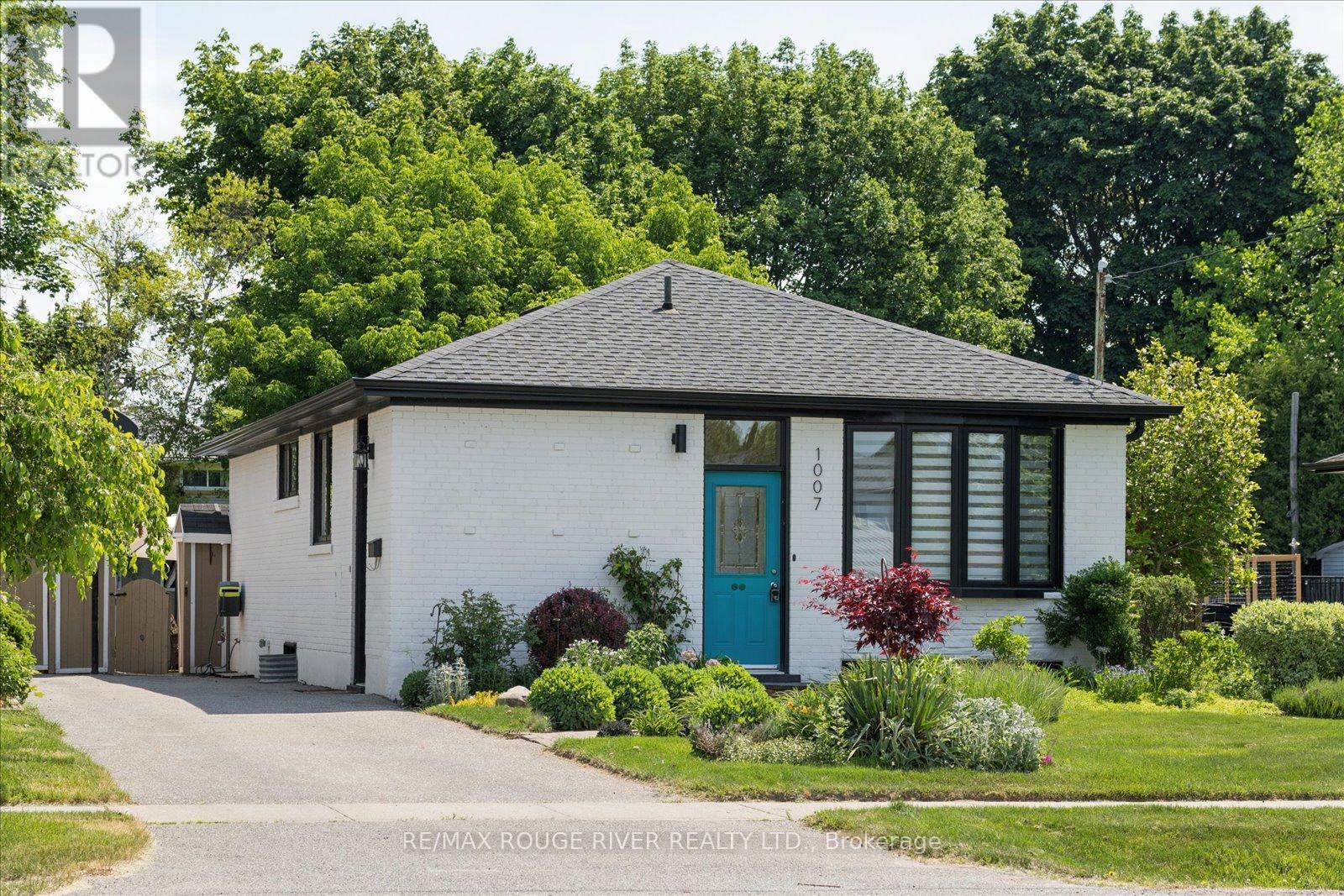 Detached at 1007 WALTON BOULEVARD, Whitby (Williamsburg)