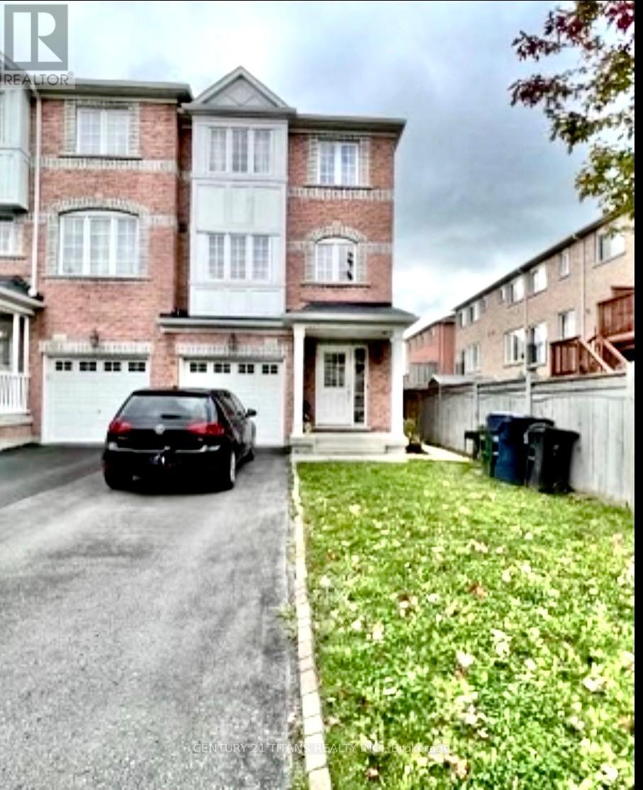 Townhouse at LOWER - 11 ETIENNE STREET, Toronto