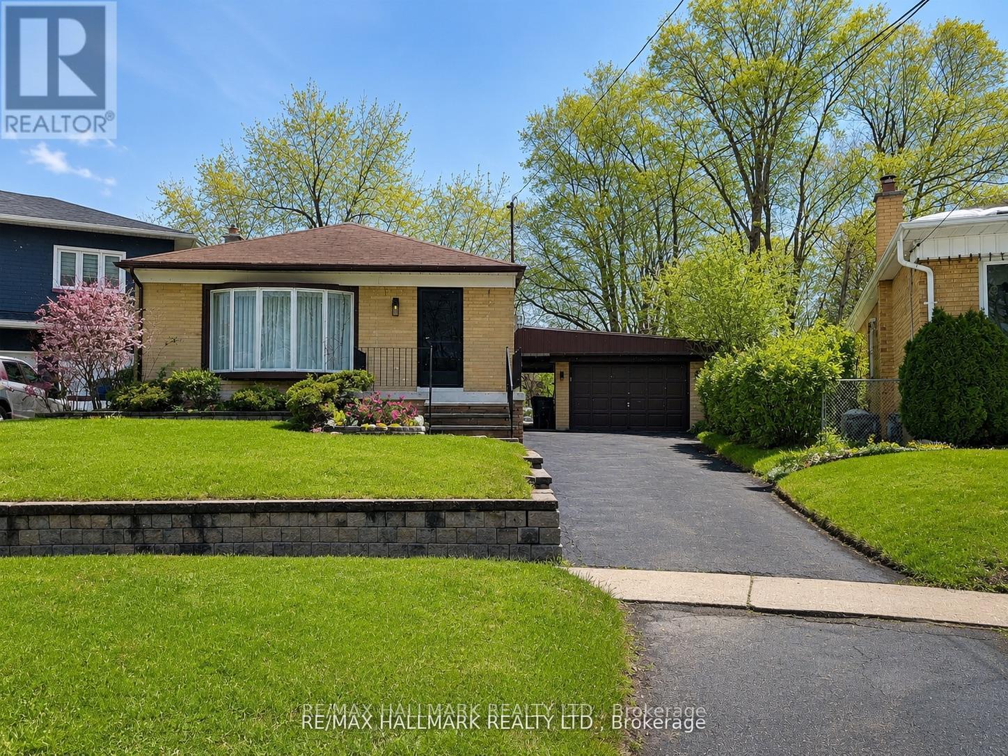 Detached at 56 COURTON DRIVE, Toronto