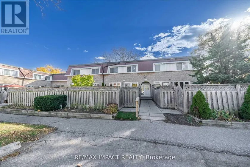 Townhouse at 28 - 33 TAUNTON ROAD E, Oshawa (Centennial)