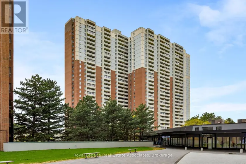 Apartment at 1710 - 5 MASSEY SQUARE, Toronto