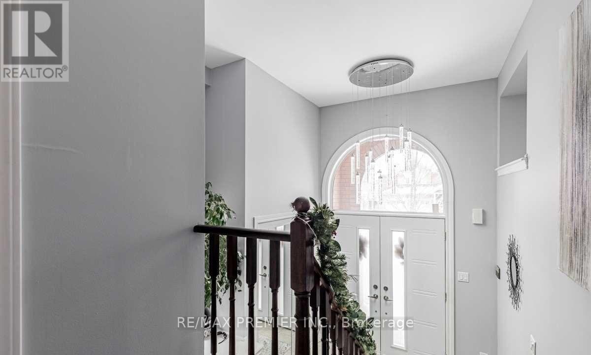 Detached at 85 GROSBEAK CRESCENT, Toronto